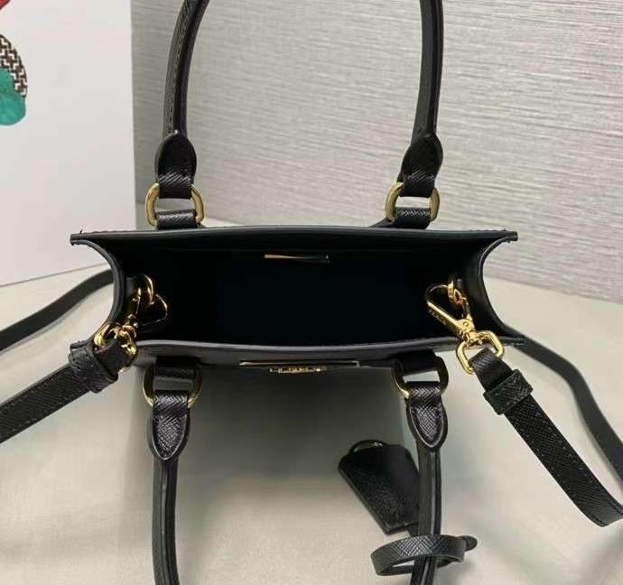 프라다 사피아노 여성 크로스백