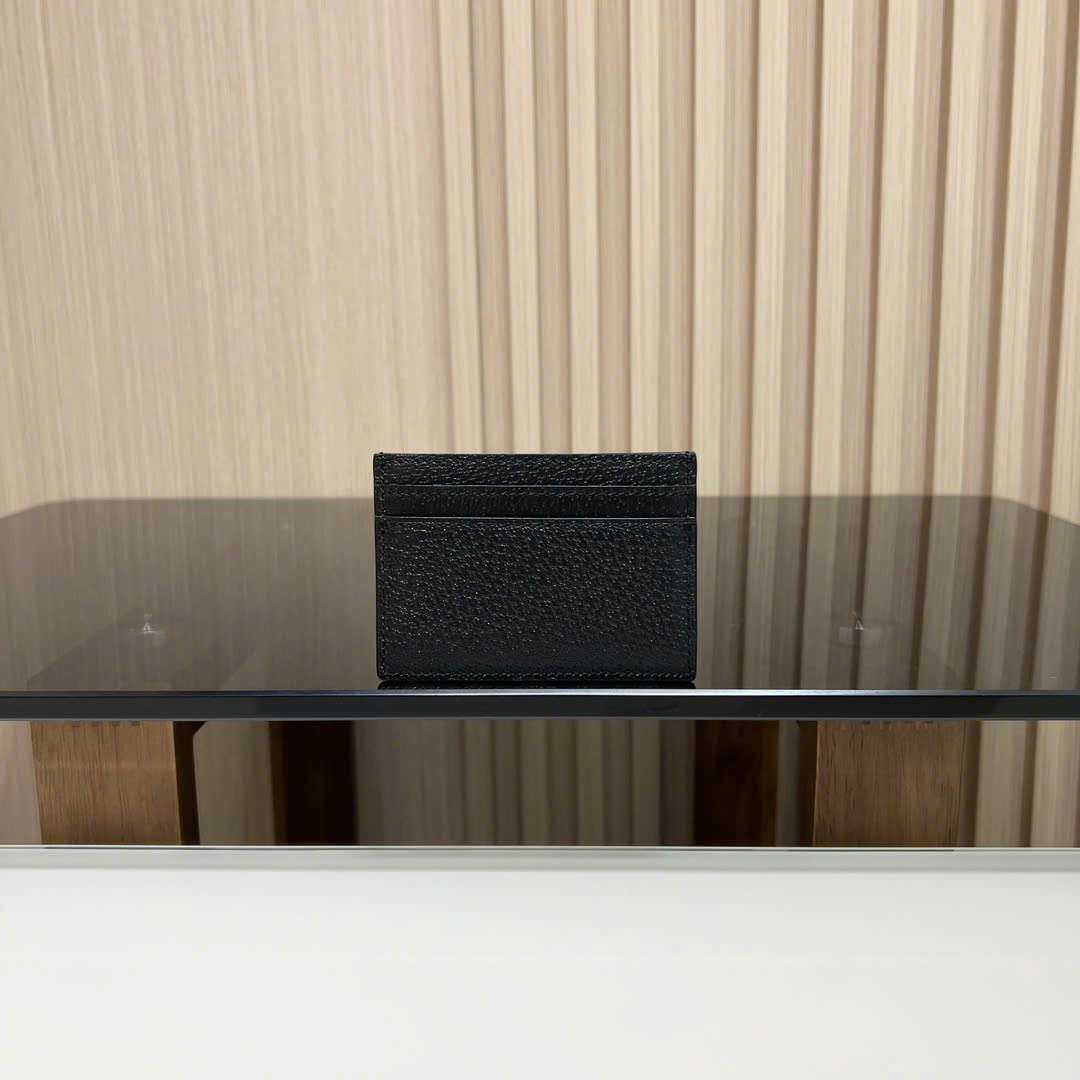 구찌 INTERLOCKING 카드 지갑