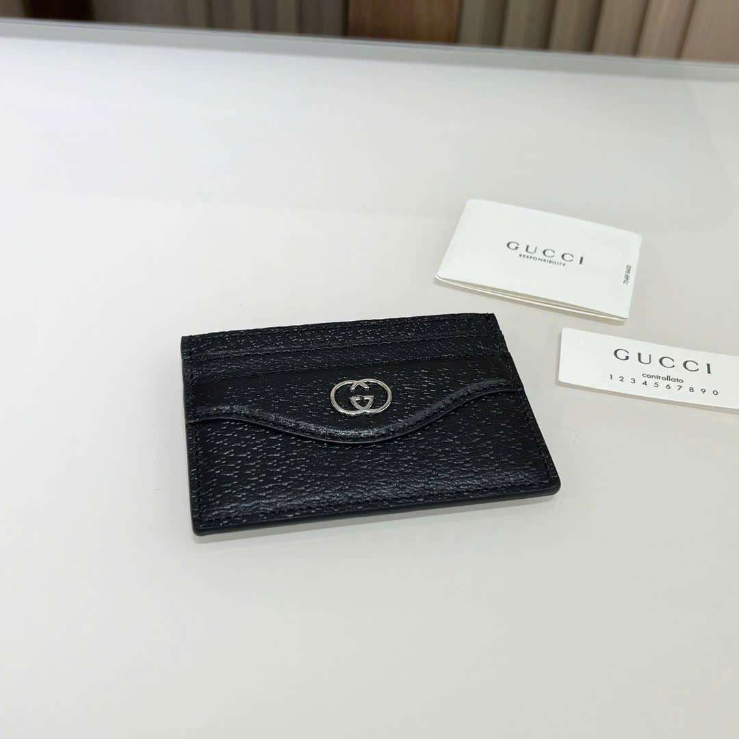 구찌 INTERLOCKING 카드 지갑