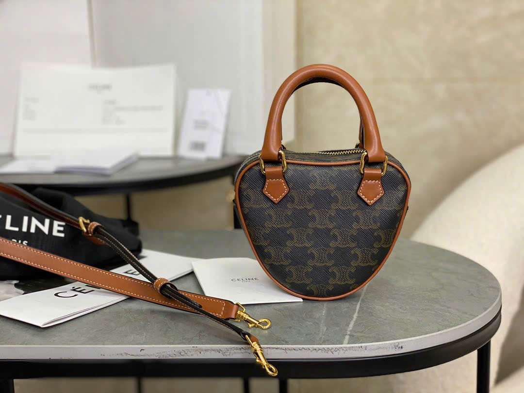 셀린느 마이크로 하트 여성 크로스백