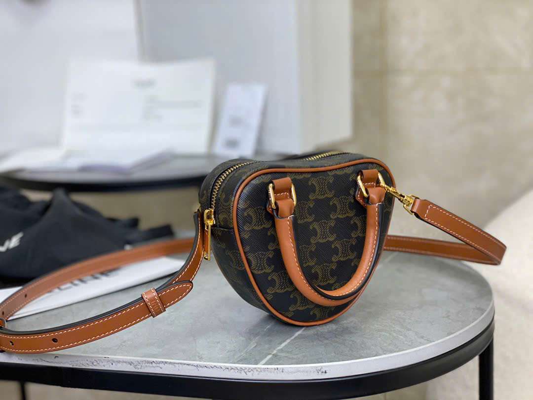 셀린느 마이크로 하트 여성 크로스백