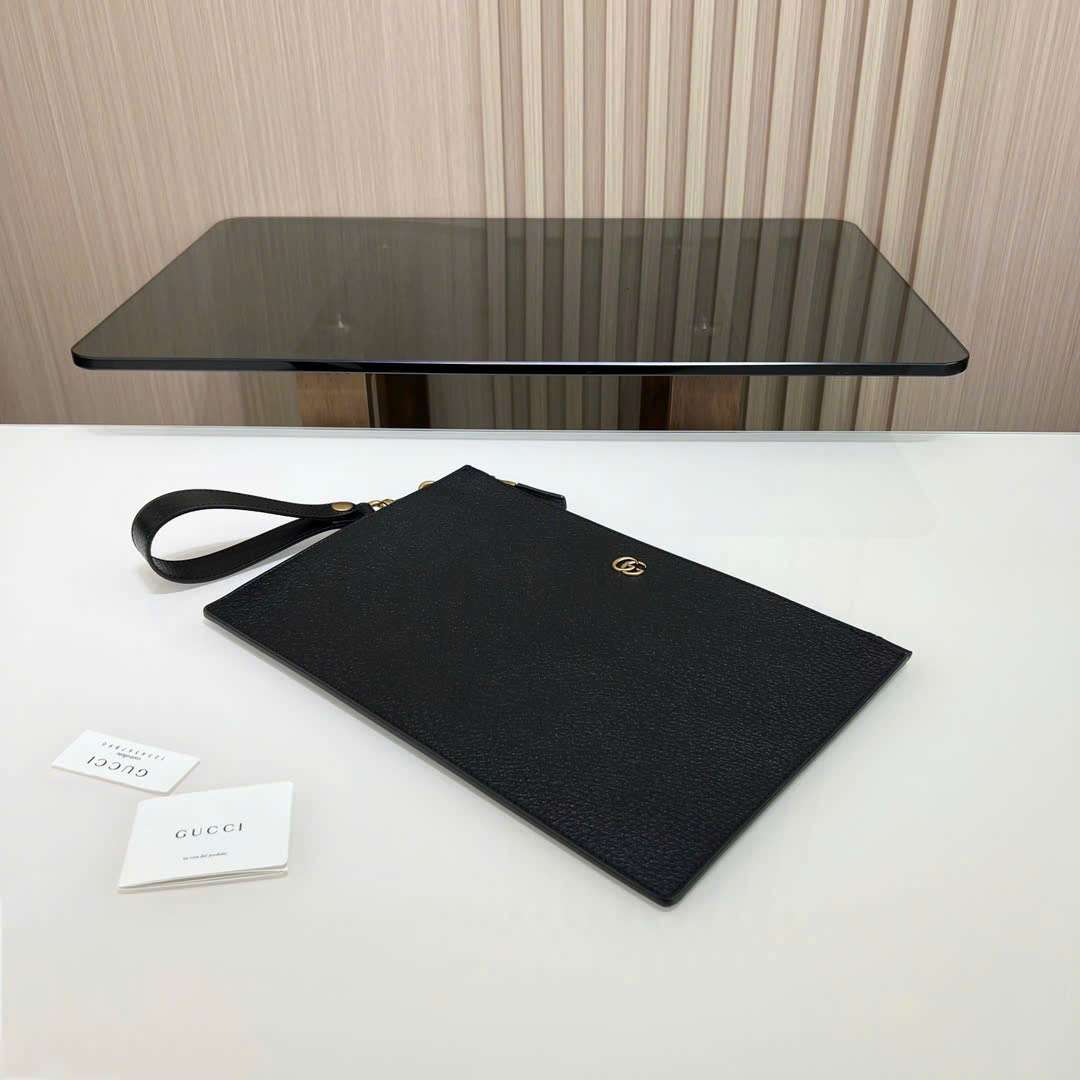 구찌 GG Marmont Leather Strap 남성 클러치