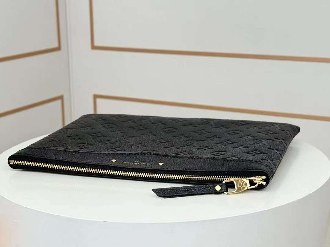 루이비통 가죽 데일리 남성 클러치백