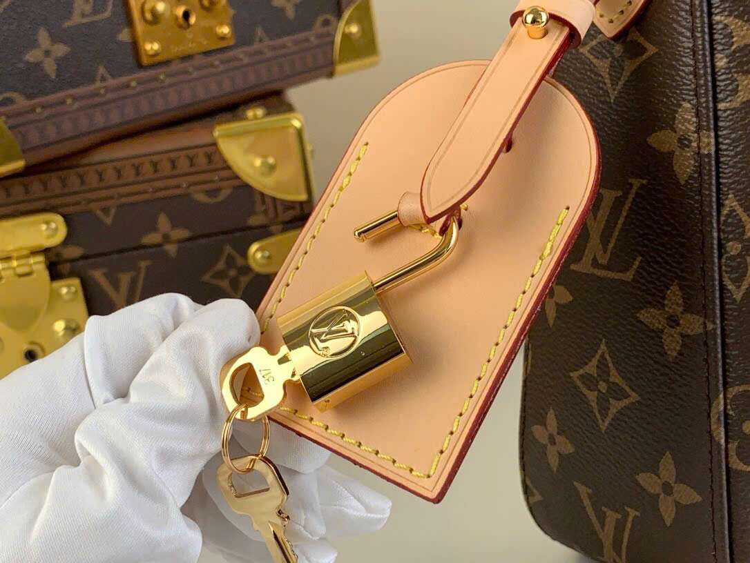 루이비통 SLOUCHY MONOGRAM 여성 숄더백