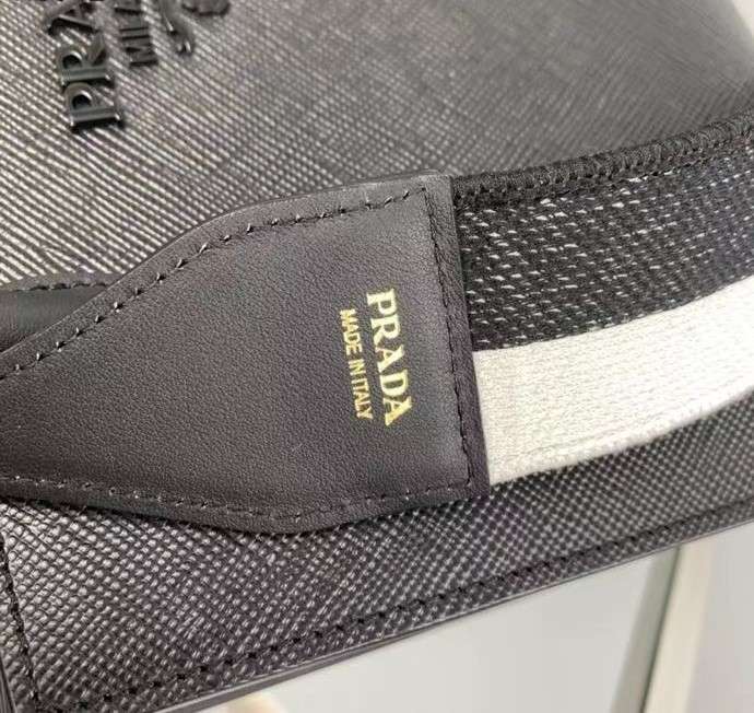 프라다 사피아노 탑핸들 여성 가방