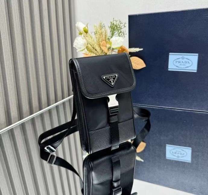 프라다 리나일론 스마트폰 케이스 미니백