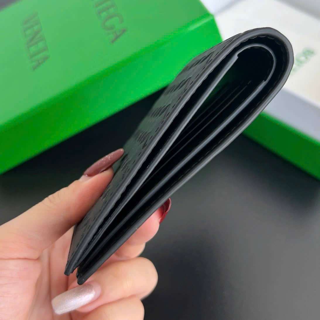 보테가 PICCOLO BI-FOLD 남성 지갑