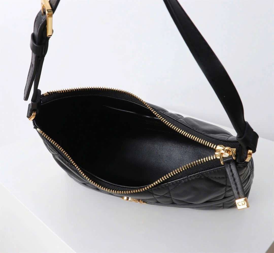 디올 Miss Caro Mini 여성 블랙 숄더백