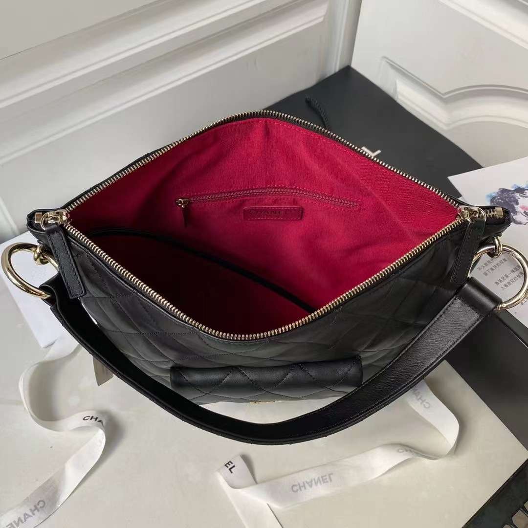 샤넬 MAXI HOBO 여성 호보백