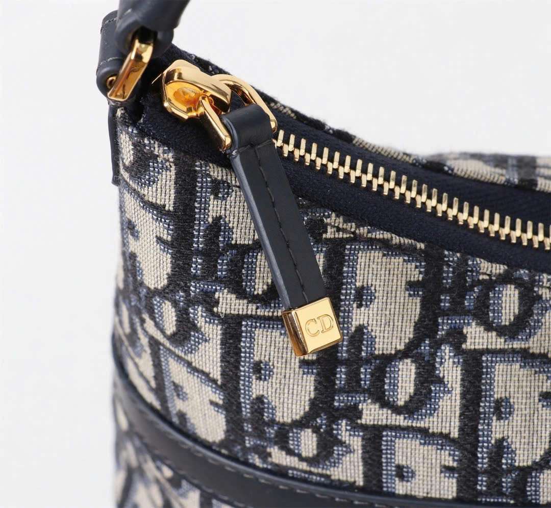 디올 Montaigne Mini Hobo 여성 숄더백