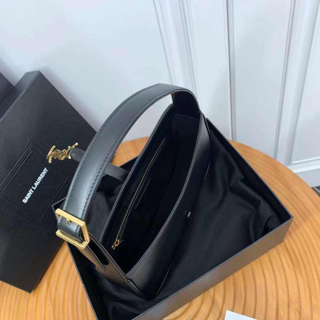 입생로랑 Le 5 À 7 여성 가방