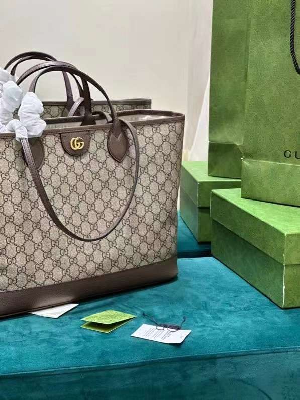 구찌 Ophidia Large 여성 토트백