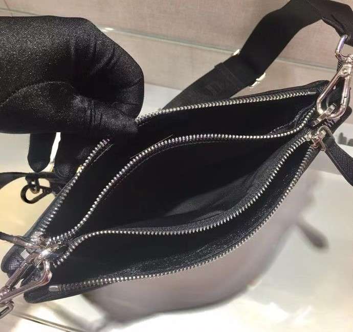 프라다 테수토 멀티 여성 크로스백