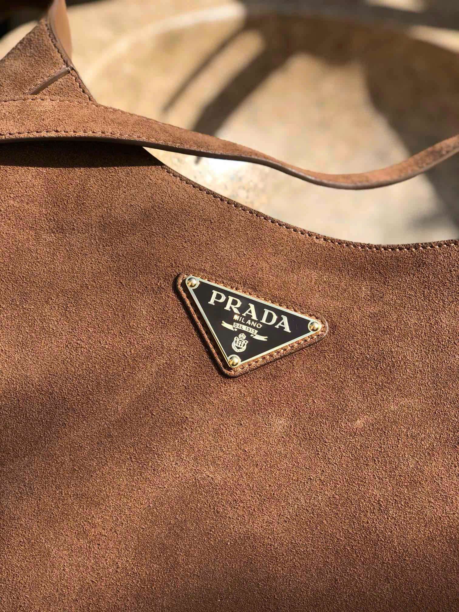 프라다 CLEO 여성 숄더백