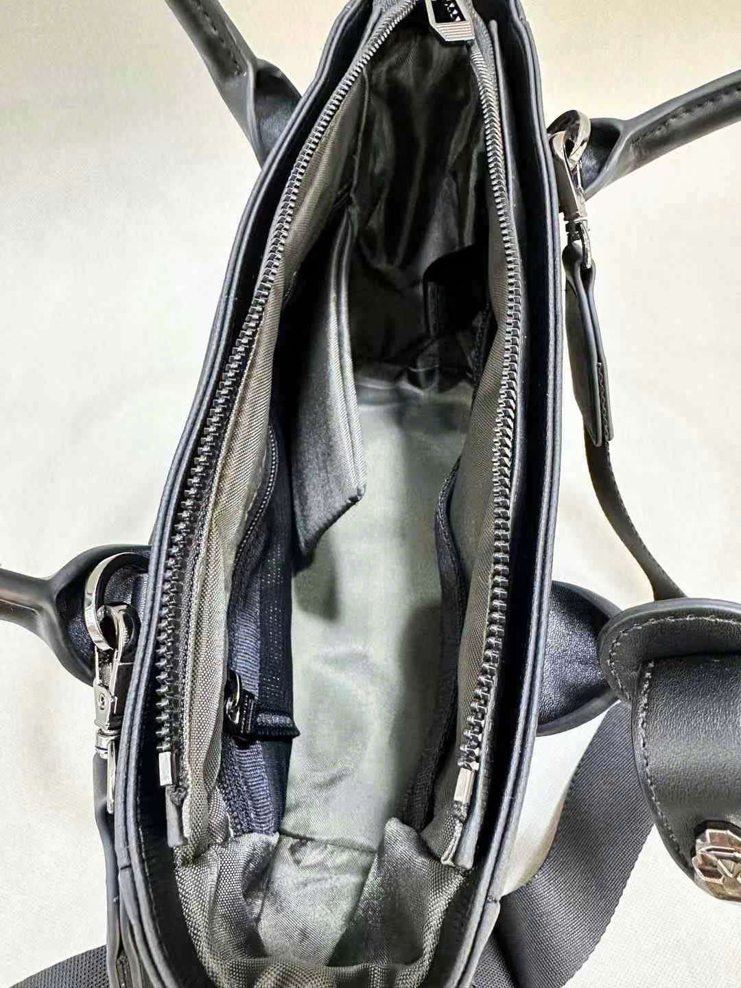 어메이징크리 시그니처 로고 남여공용 토트백