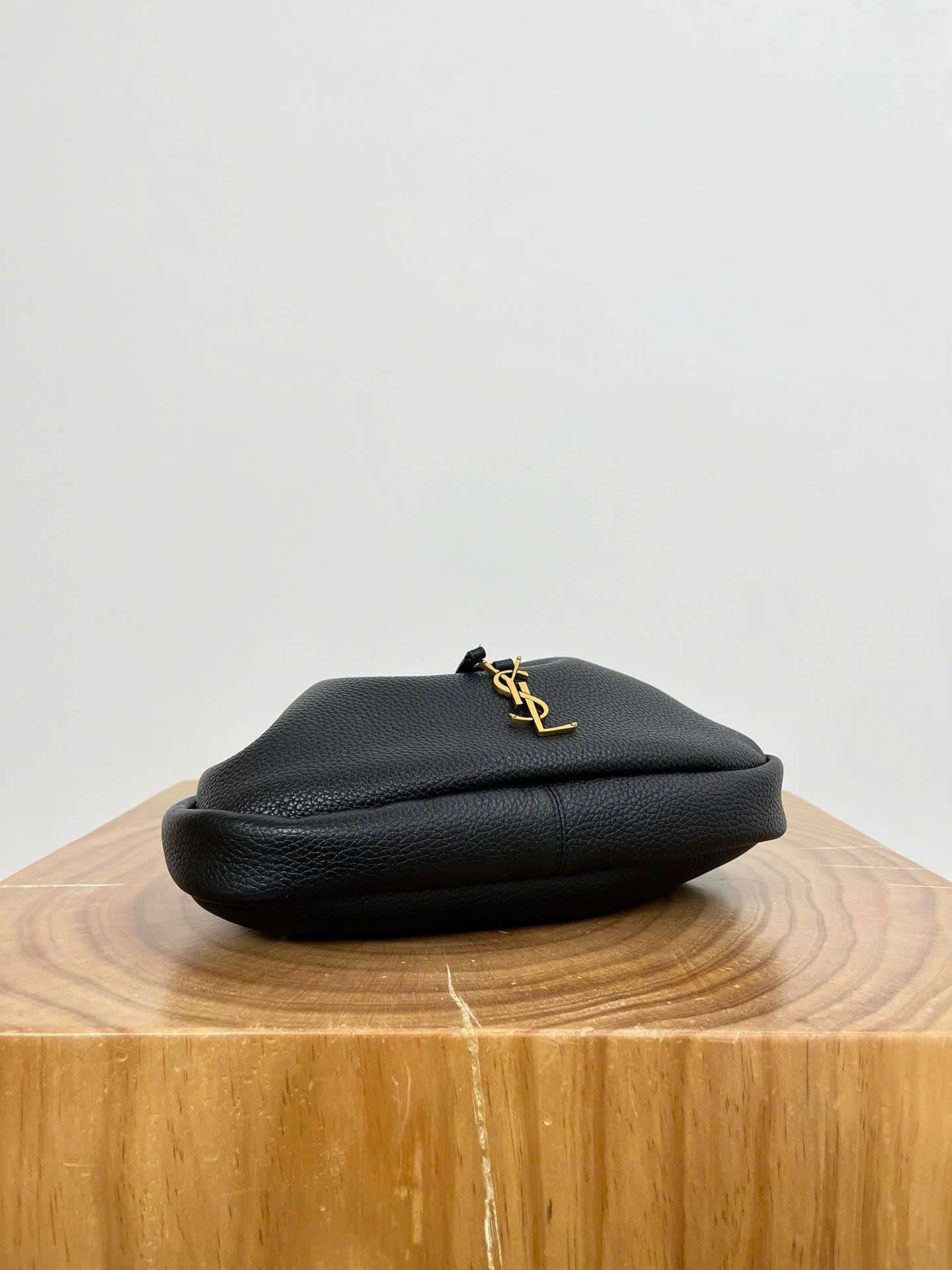 입생로랑 PARIS VII 스몰 여성 호보백