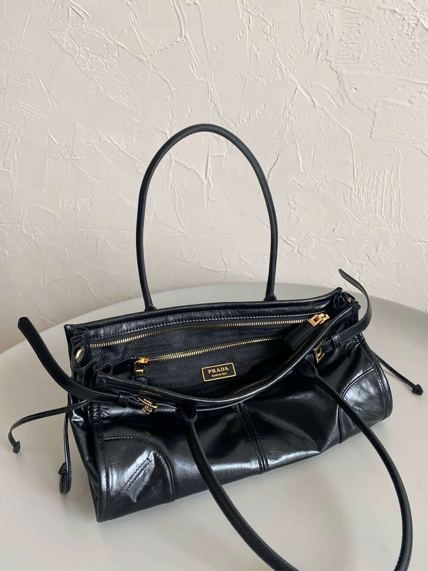 프라다 SOFT LUX 여성 숄더백