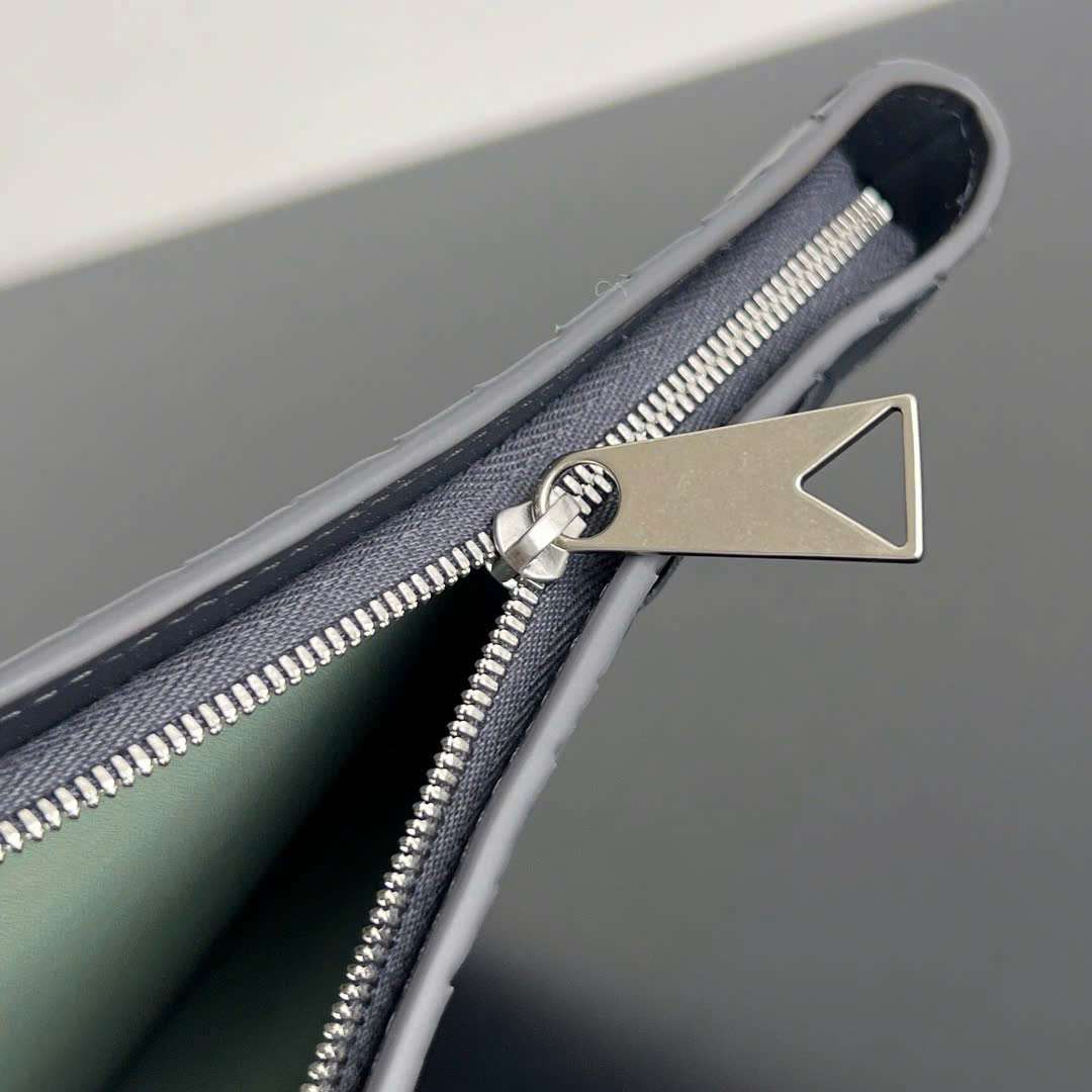 보테가 Intreccio 남성 클러치