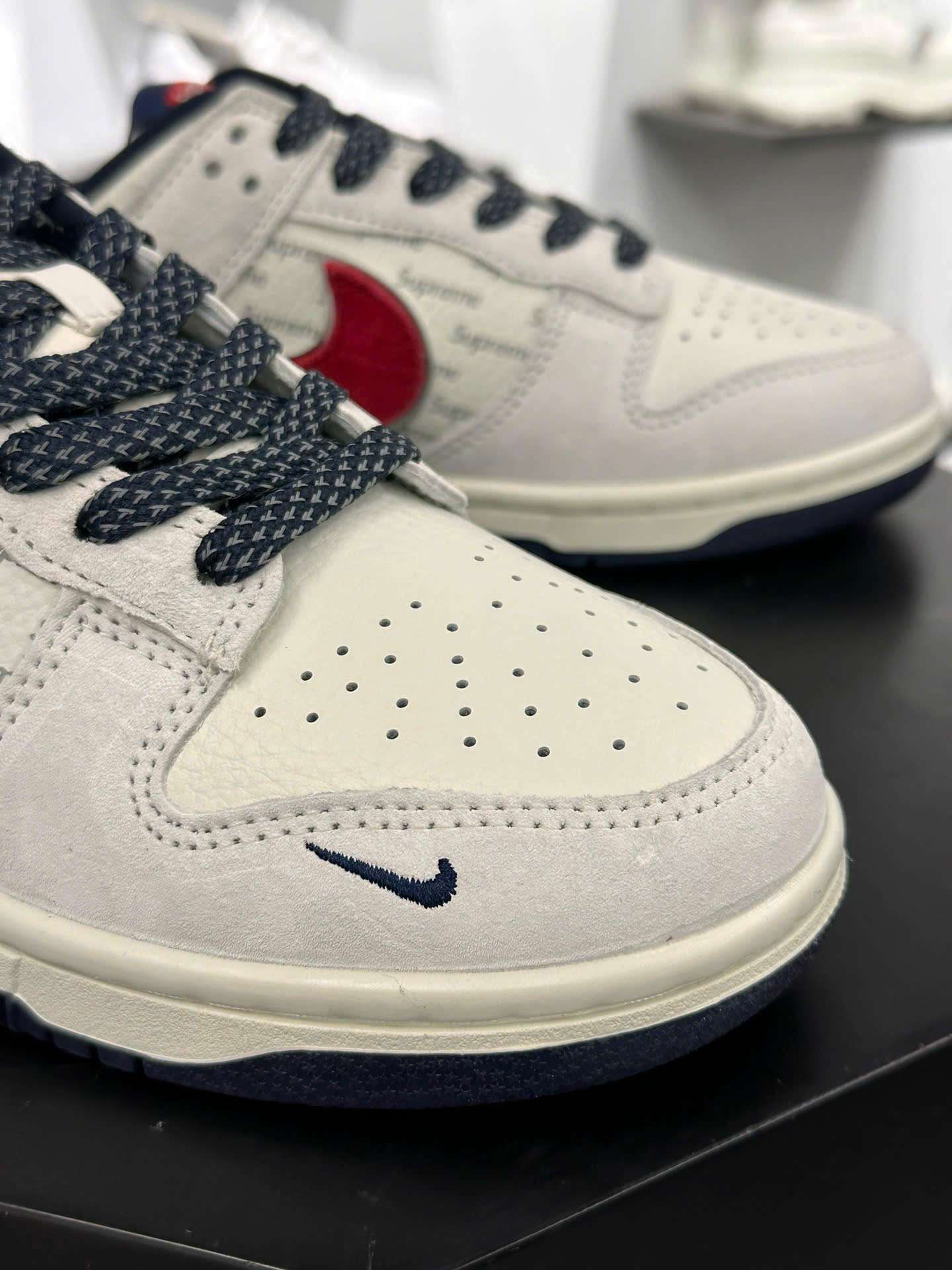 나이키 X SUPREME SB DUNK 남여공용 스니커즈 (A급/프리미엄급)