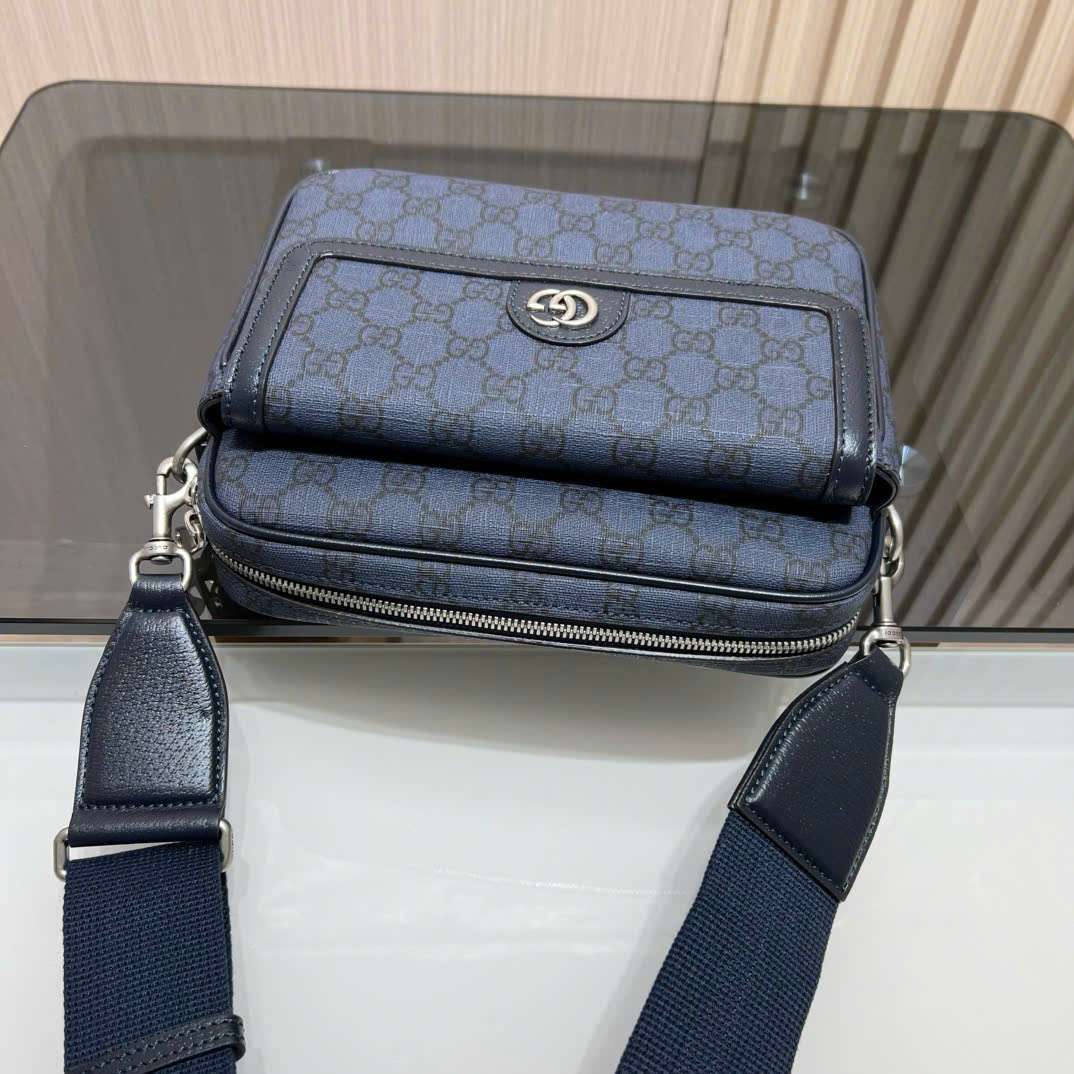 구찌 Supreme Tender 남성 크로스백