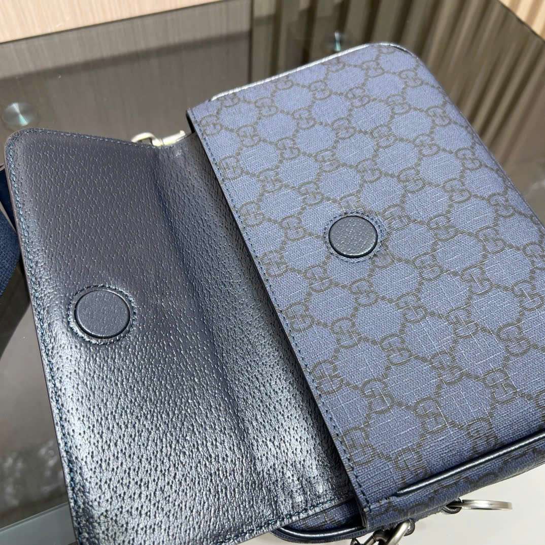 구찌 Supreme Tender 남성 크로스백