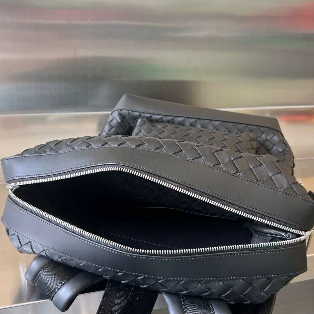 보테가 Hidrology Intrecciato 남성 가방