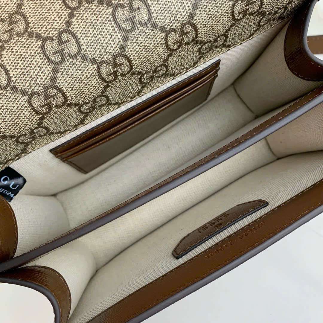 구찌 Interlocking G 여성 숄더백