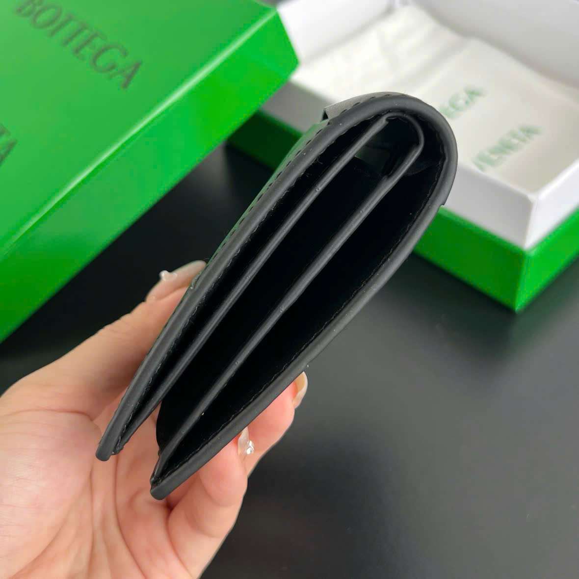 보테가 Cassette 남성 지갑