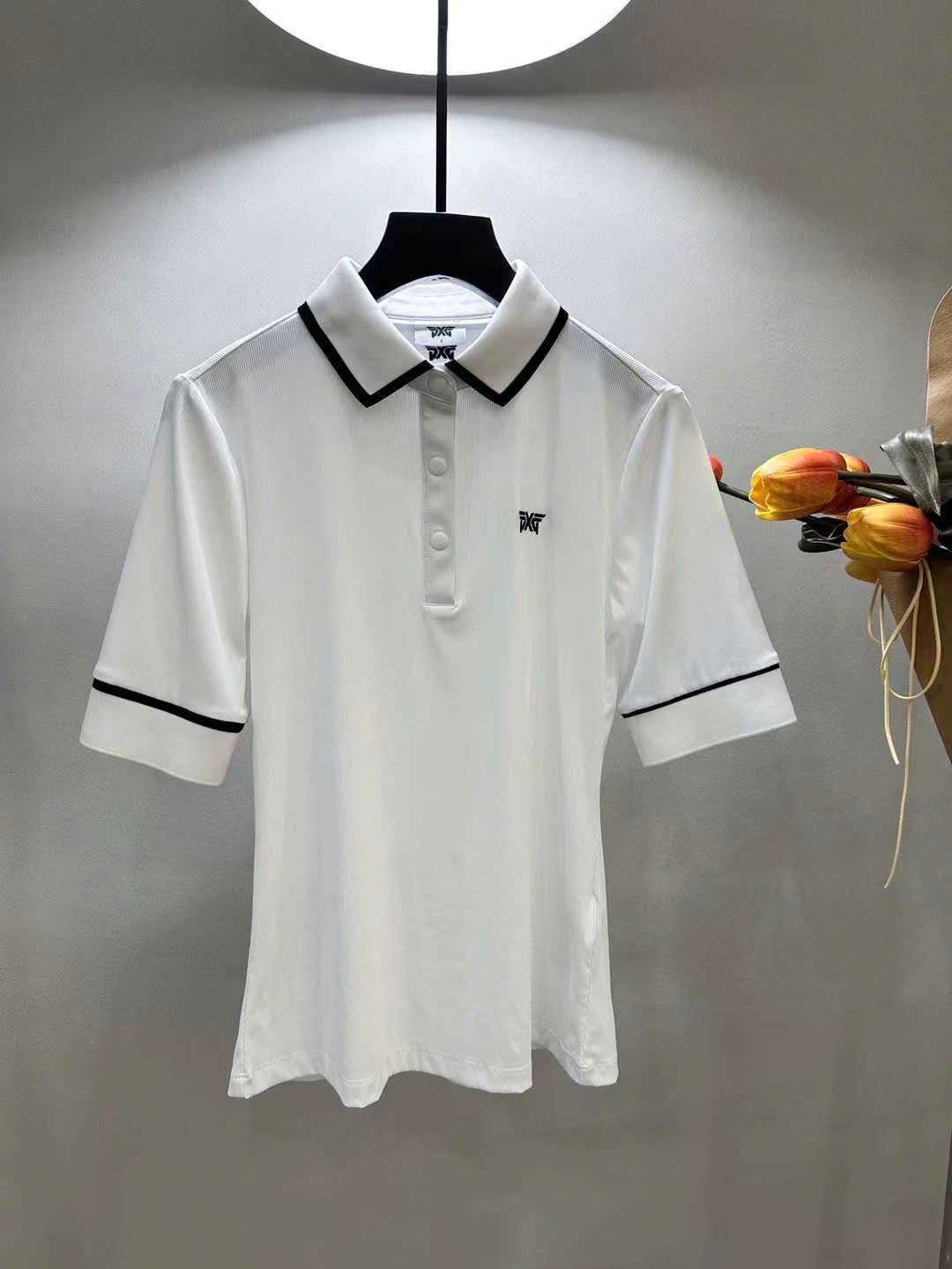 PXG 가슴 로고 여성 반팔티 (2컬러)