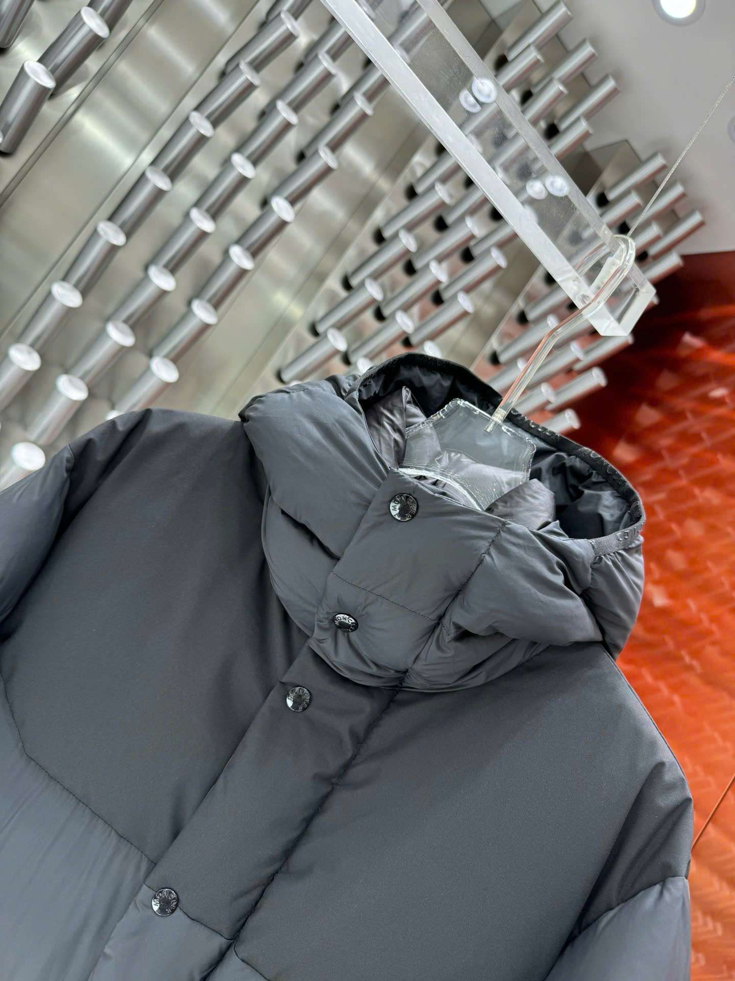 몽클레르 블랙 로고 남여공용 롱패딩