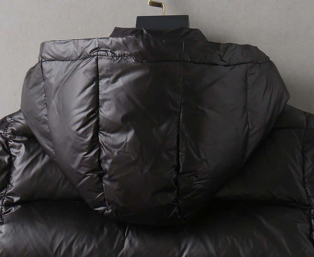 몽클레르 가슴 로고 남성 조끼