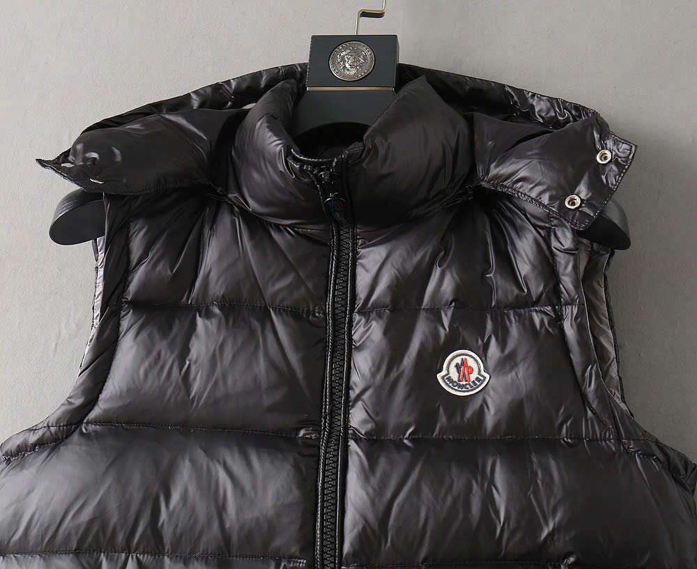 몽클레르 가슴 로고 남성 조끼