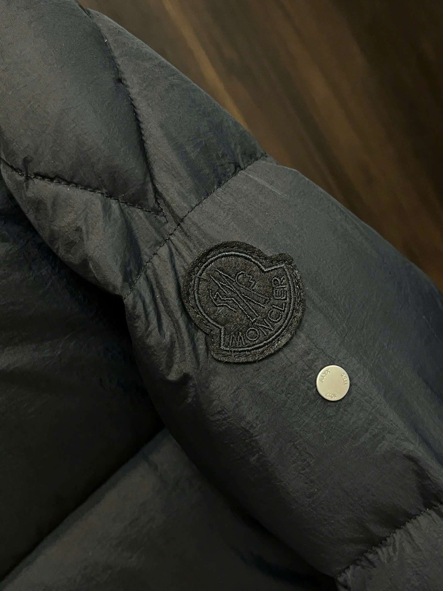 몽클레르 더블 로고 남성 패딩