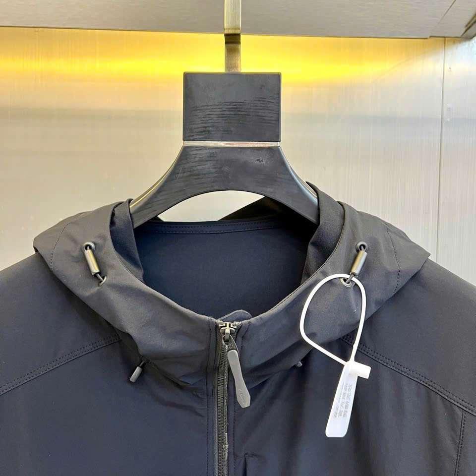 스톤아일랜드 소프트쉘 남성 자켓