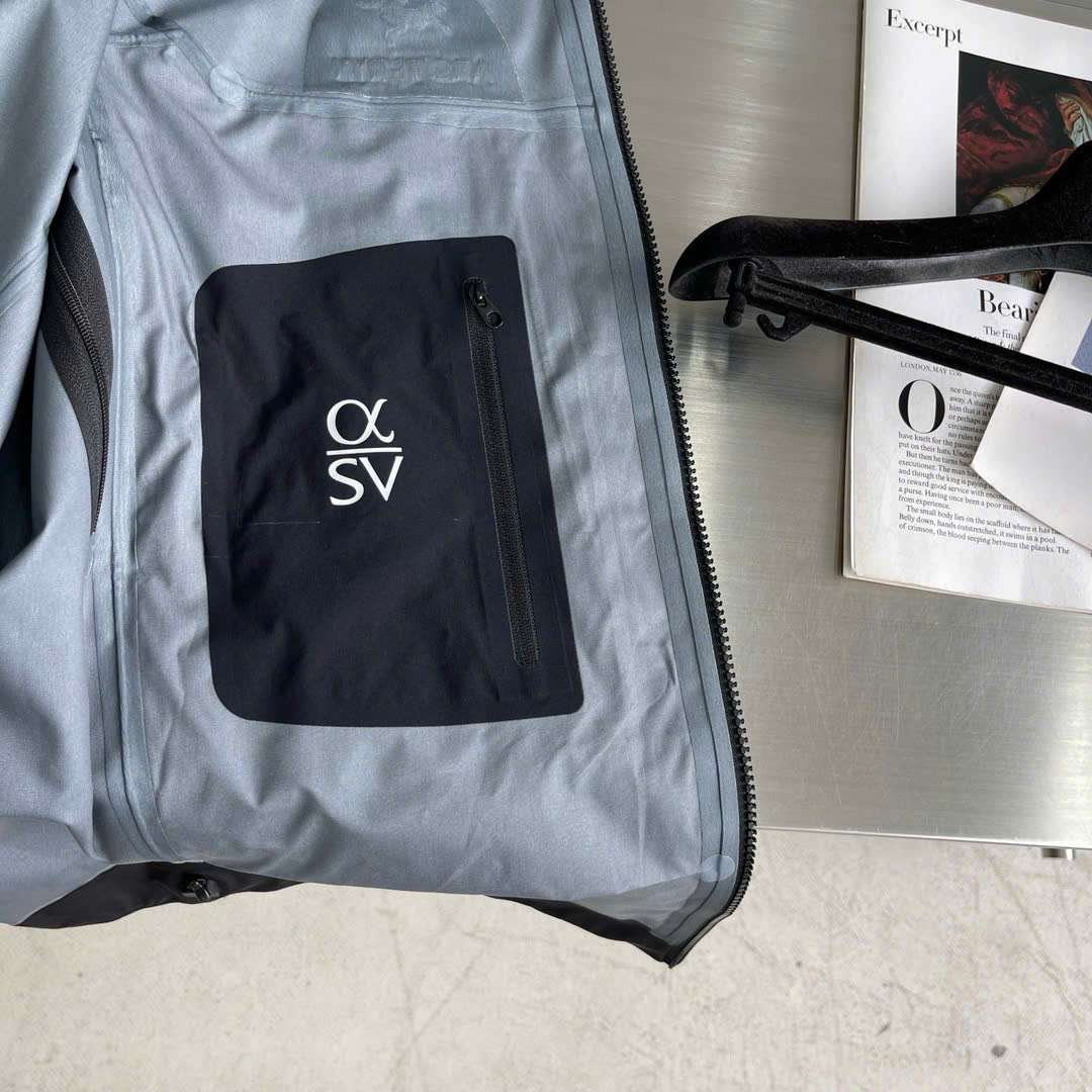 아크테릭스 Alpha GORE-TEX Pro 남성 바람막이