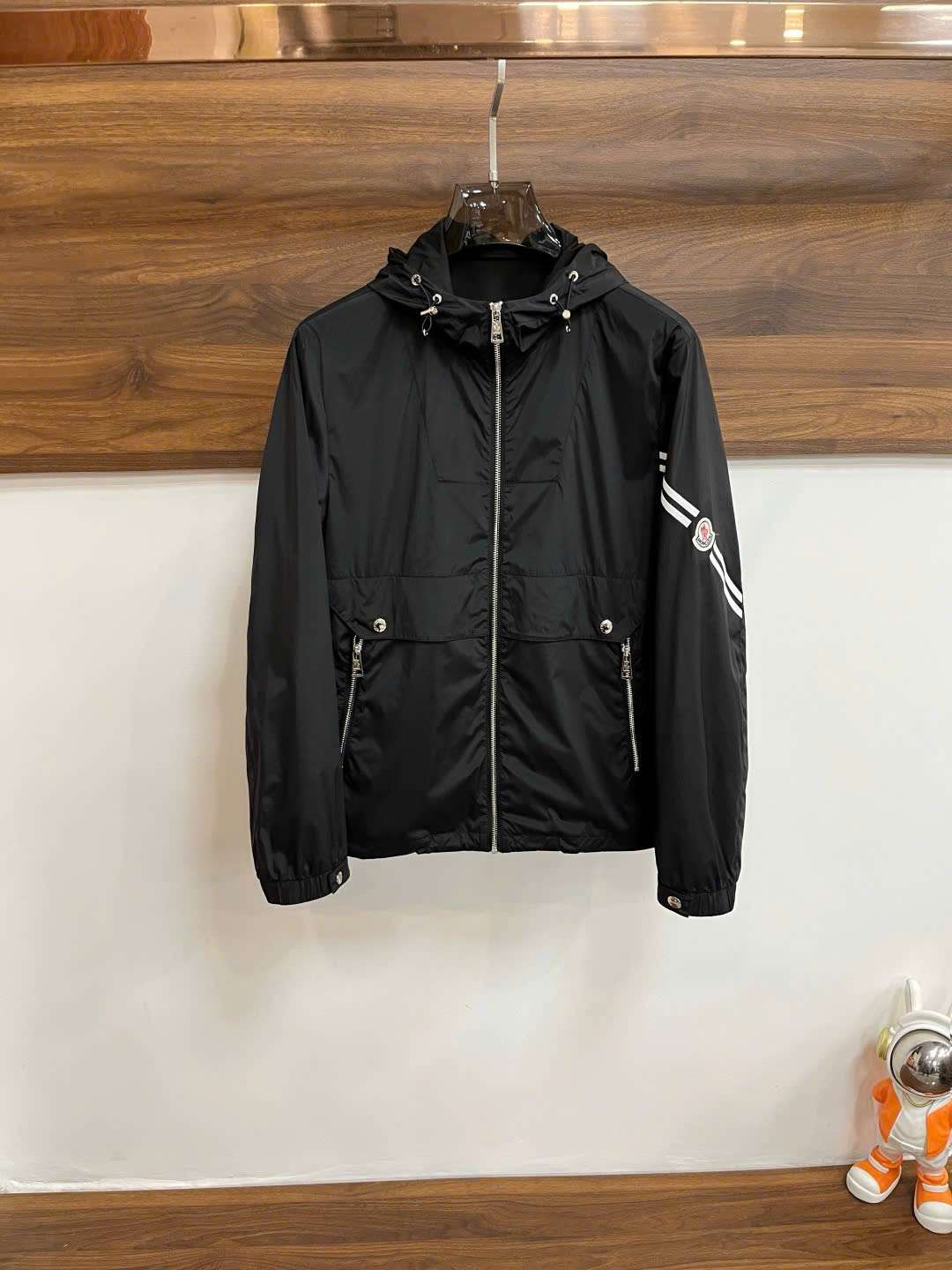 몽클레르 2025SS 소매 로고 남성 바람막이