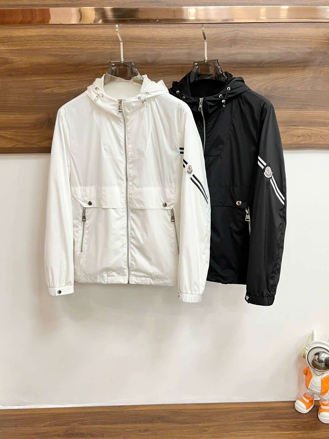 몽클레르 2025SS 소매 로고 남성 바람막이