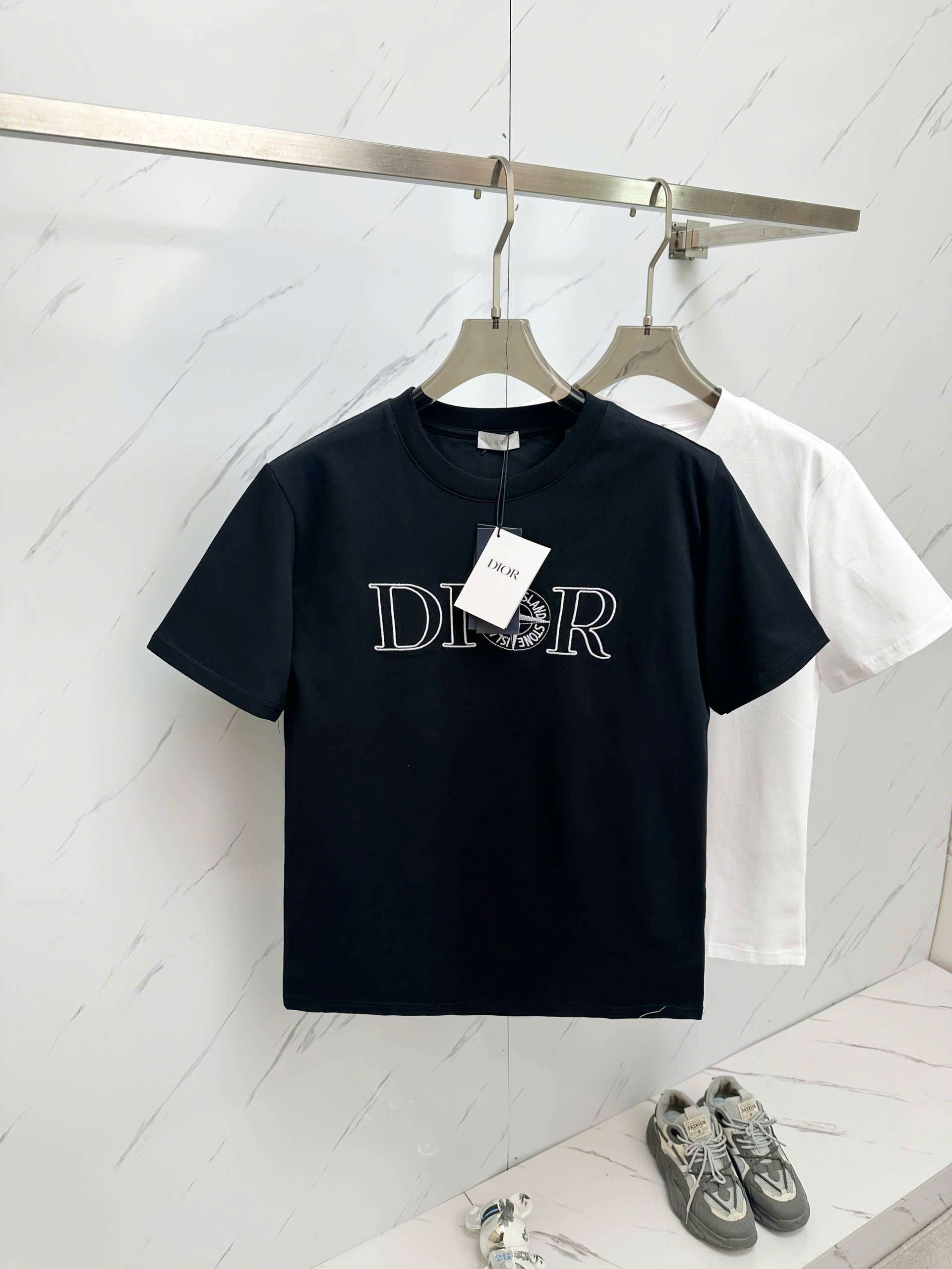 스톤아일랜드 x 디올 콜라보 자수 로고 남여공용 반팔티 (2컬러)