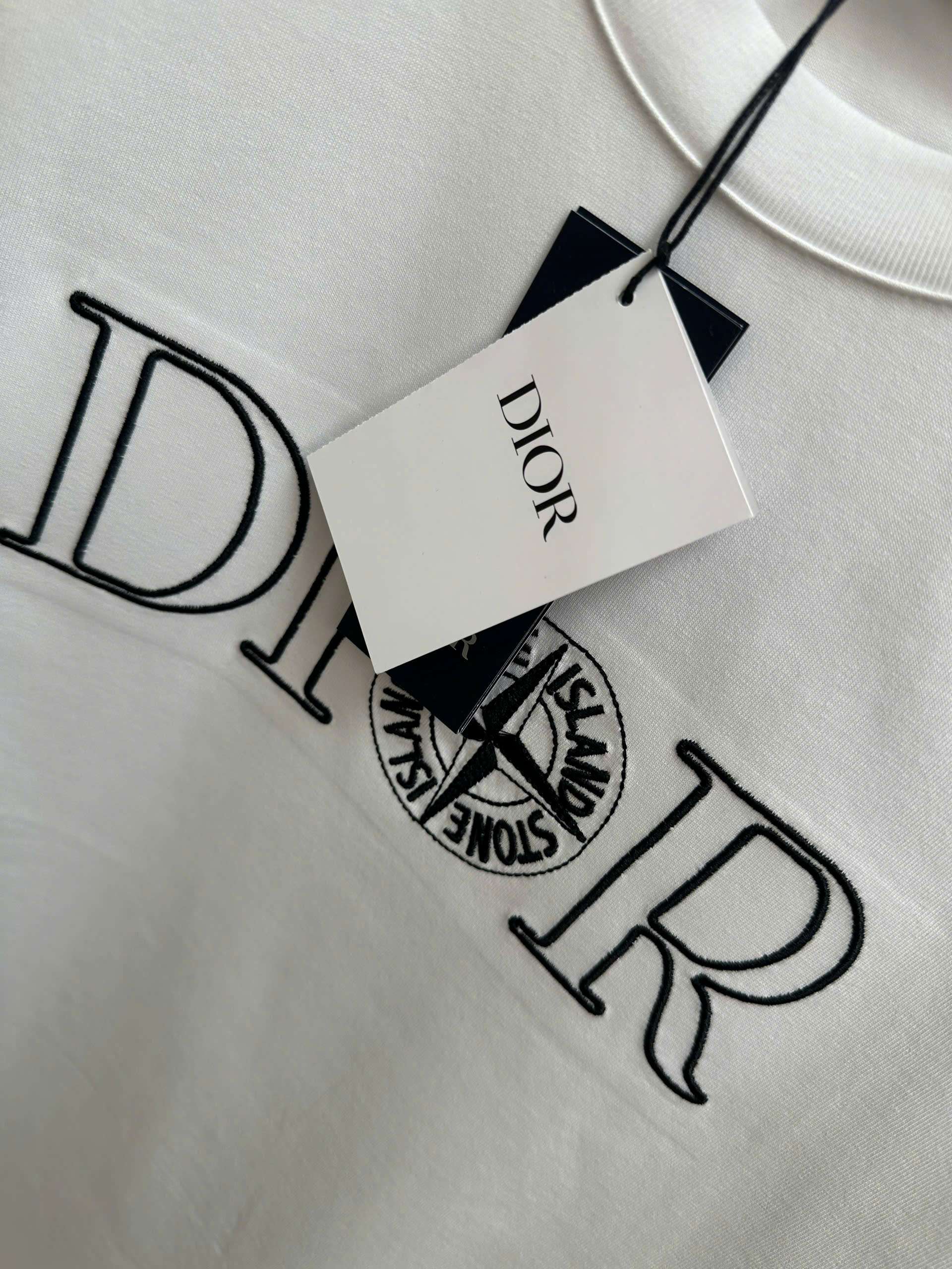 스톤아일랜드 x 디올 콜라보 자수 로고 남여공용 반팔티 (2컬러)