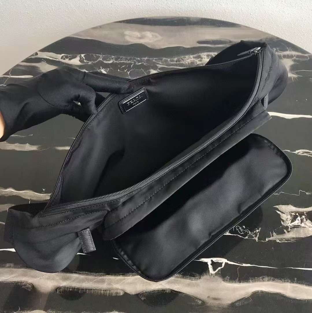 프라다 패브릭 남성 벨트백