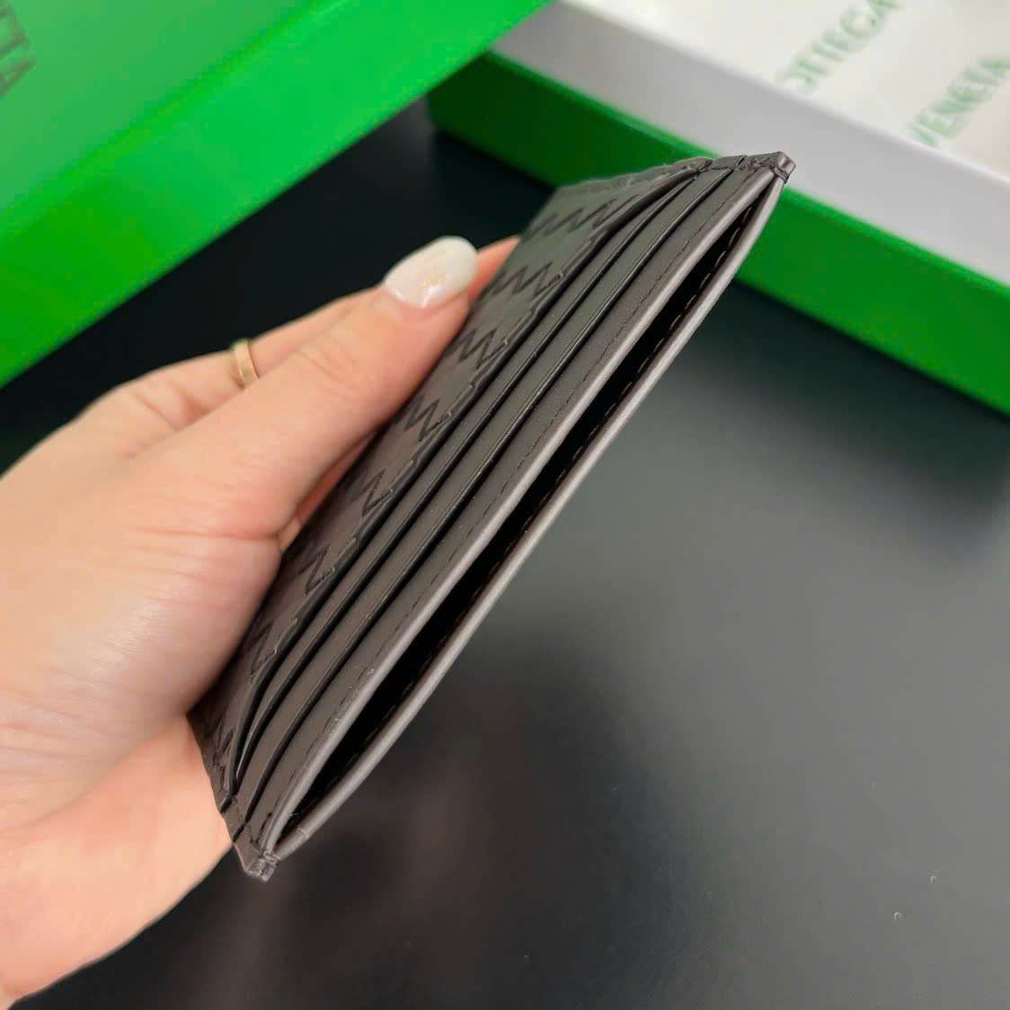 보테가 Intrecciato 카드 지갑