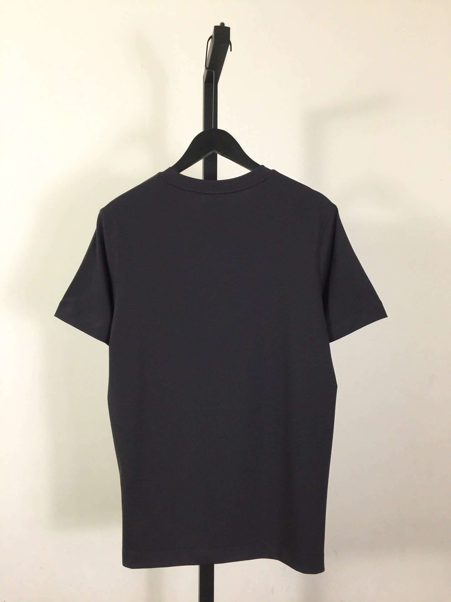 몽클레르 자수 로고 남성 반팔티 (2컬러)