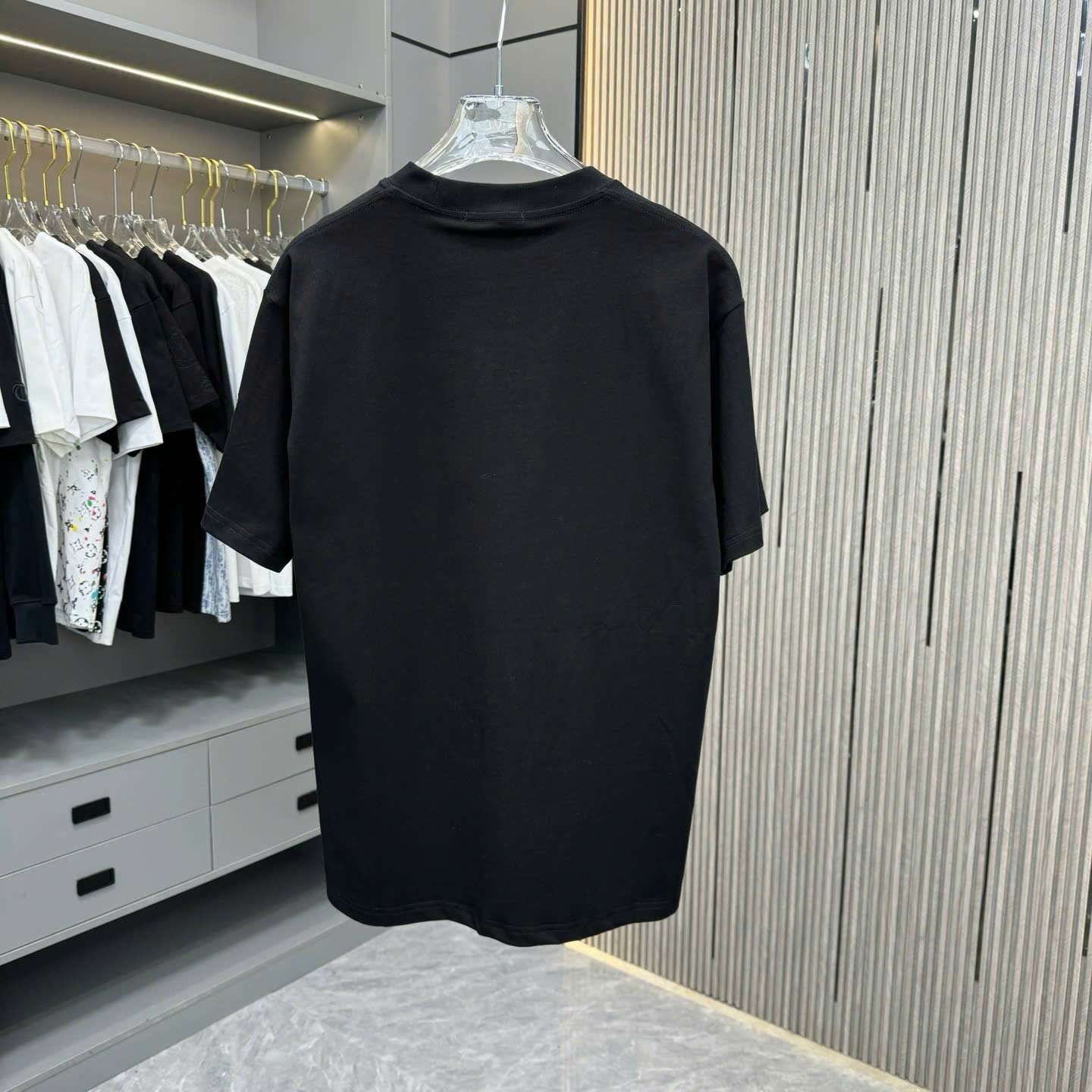 몽클레르 자수 로고 남성 반팔티 (2컬러)