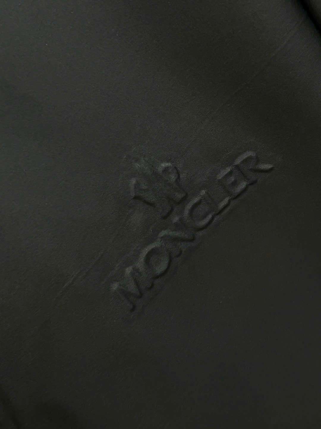 몽클레르 가슴 & 소매 로고 남성 바람막이