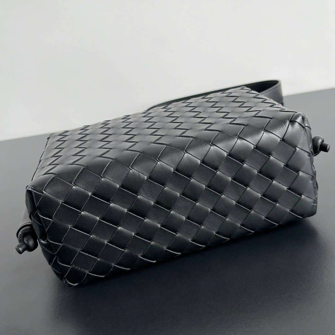 보테가 BV LOOP 남여공용 가방