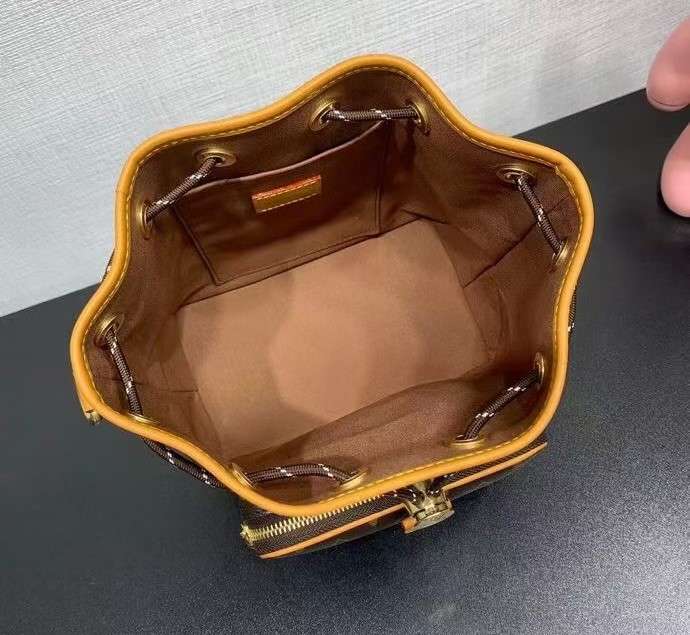 루이비통 NOE CARGO 여성 가방