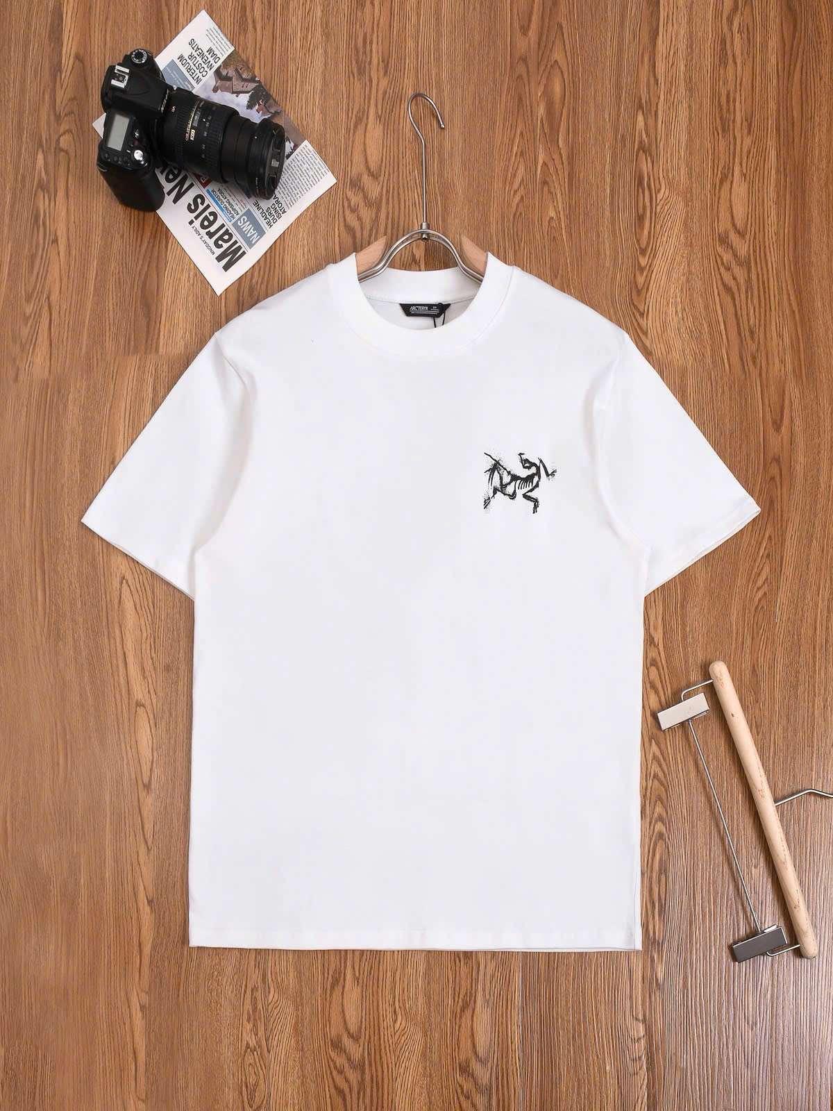 아크테릭스 앞뒤 로고 남여공용 반팔티 (2컬러)