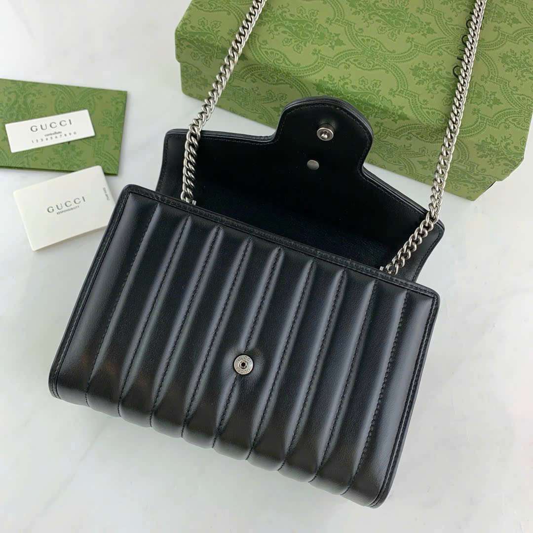 구찌 Marmont Matelassé 여성 미니백