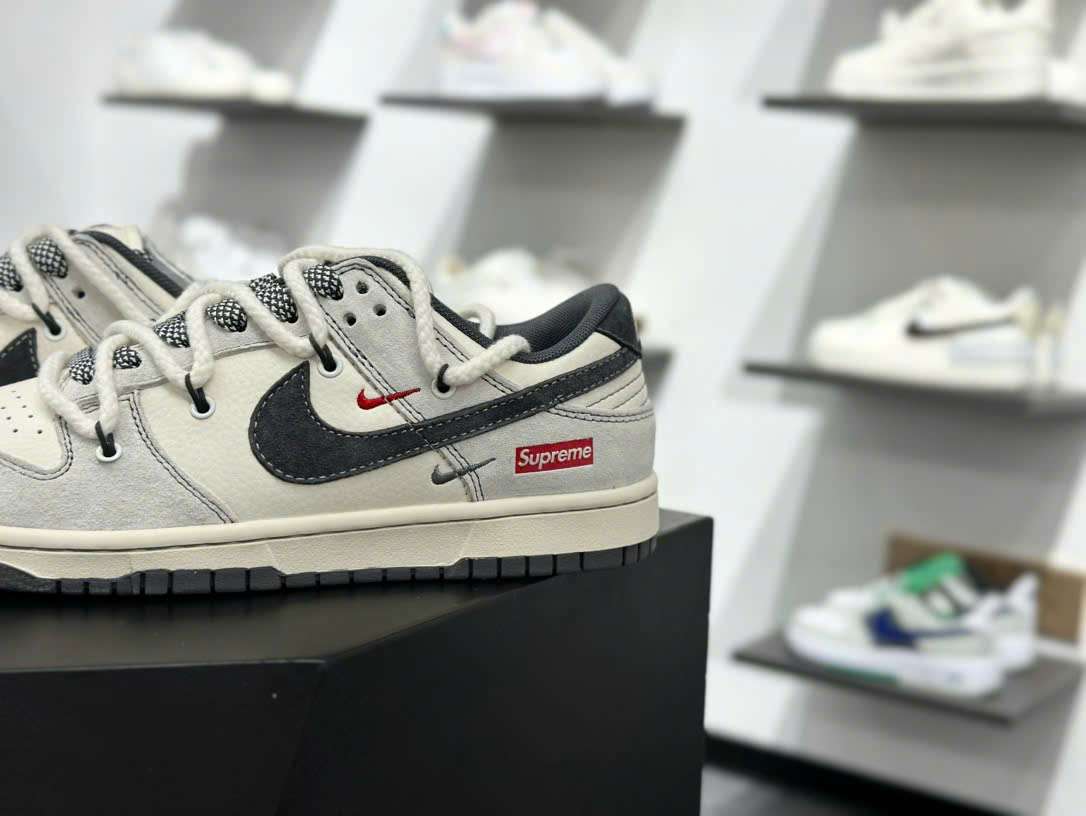 나이키 SB DUNK LOW x SUPREME 남여공용 스니커즈