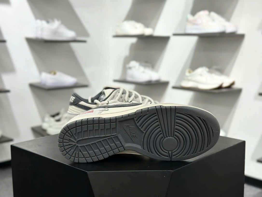 나이키 SB DUNK LOW x SUPREME 남여공용 스니커즈